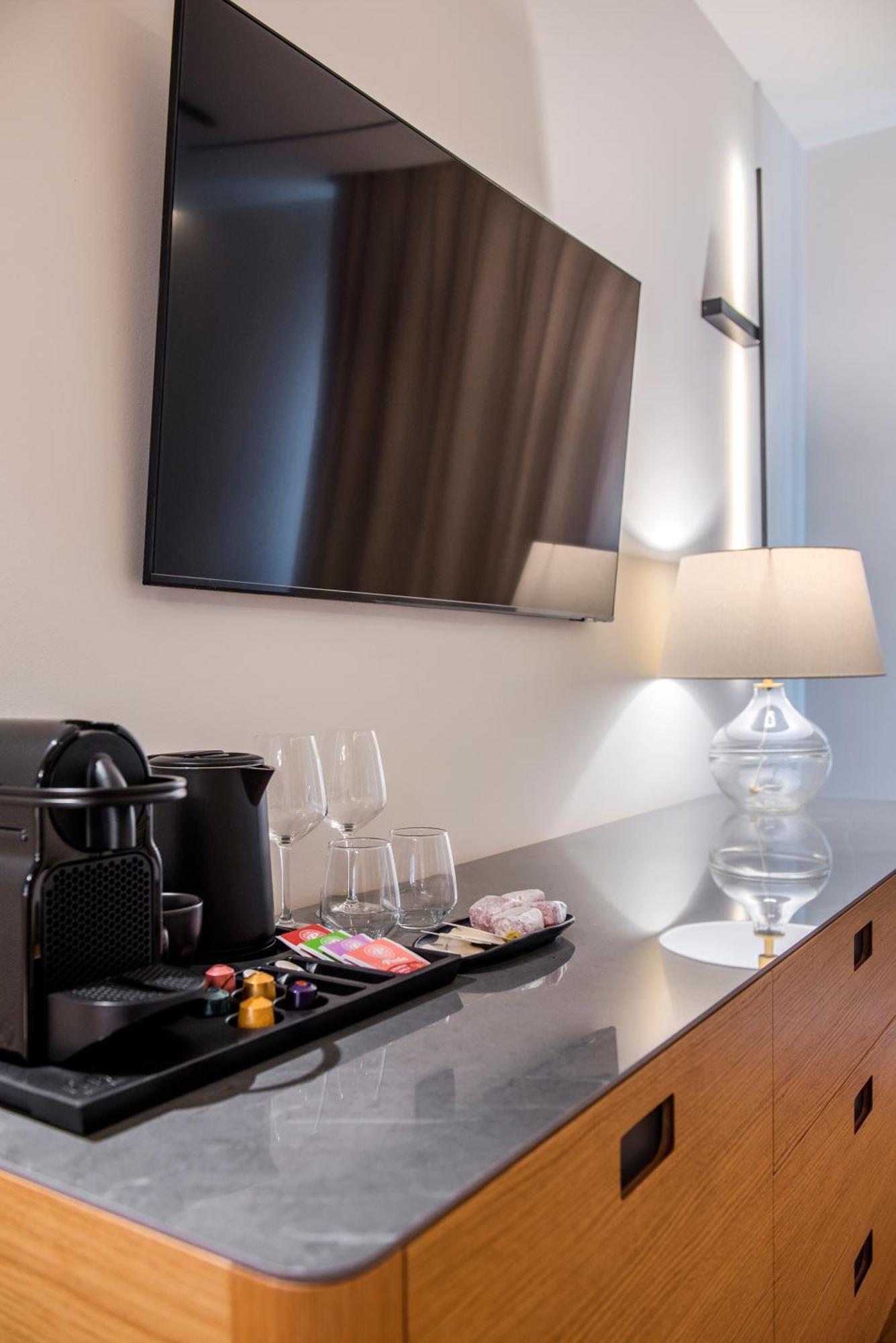 Anaya Suites Ermupoli Exteriér fotografie