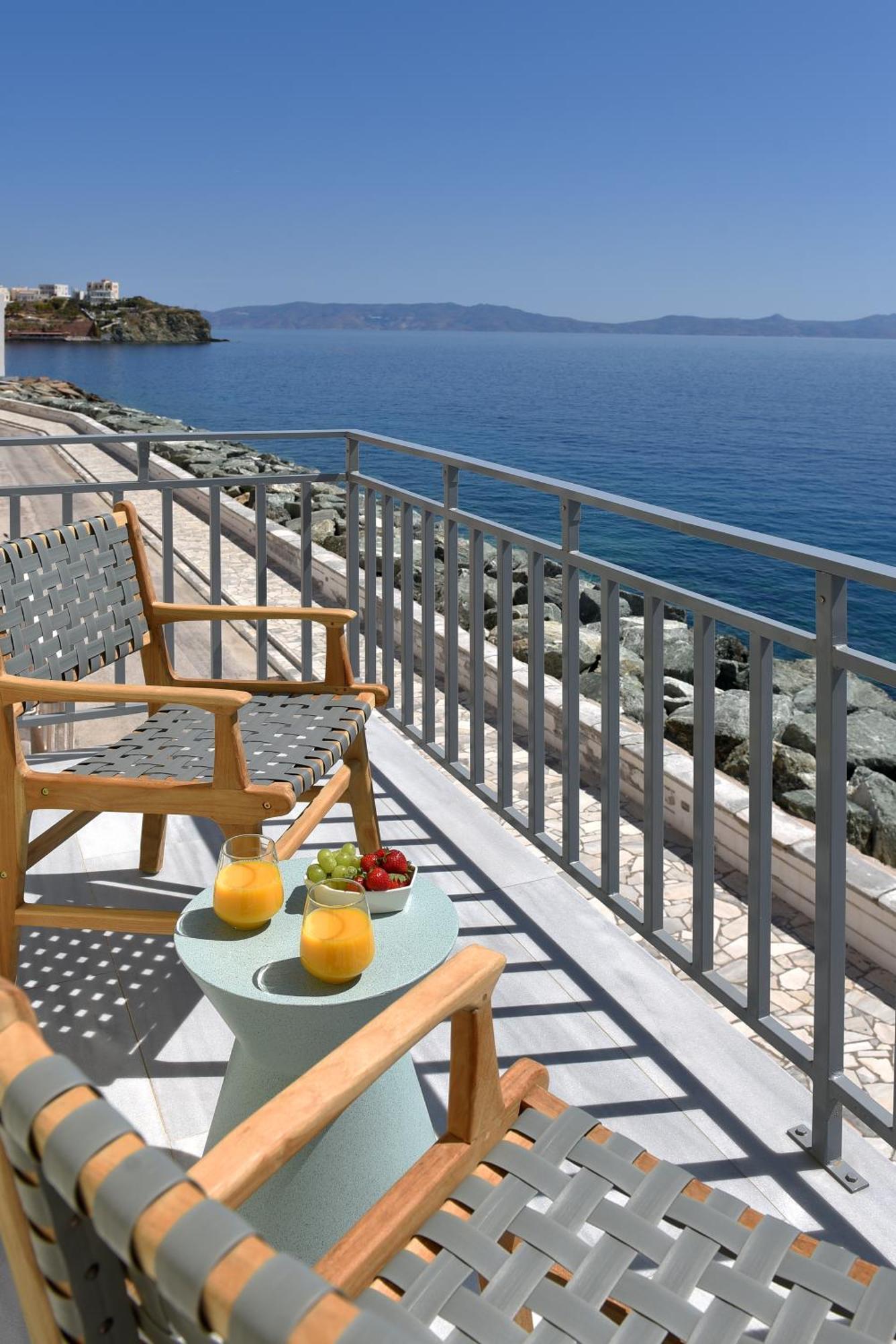 Anaya Suites Ermupoli Exteriér fotografie